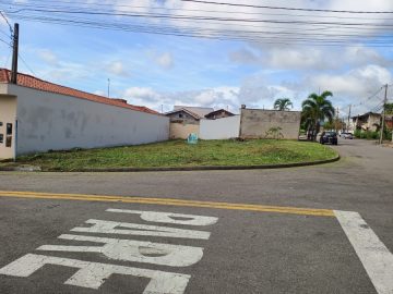 Terreno de esquina � venda no bairro Jardim Pacaembu